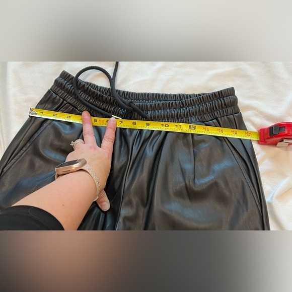 Bohme Sahara Vegan Faux Leather Women’s Black Jogger Pants Size Medium - Picture 15 of 15